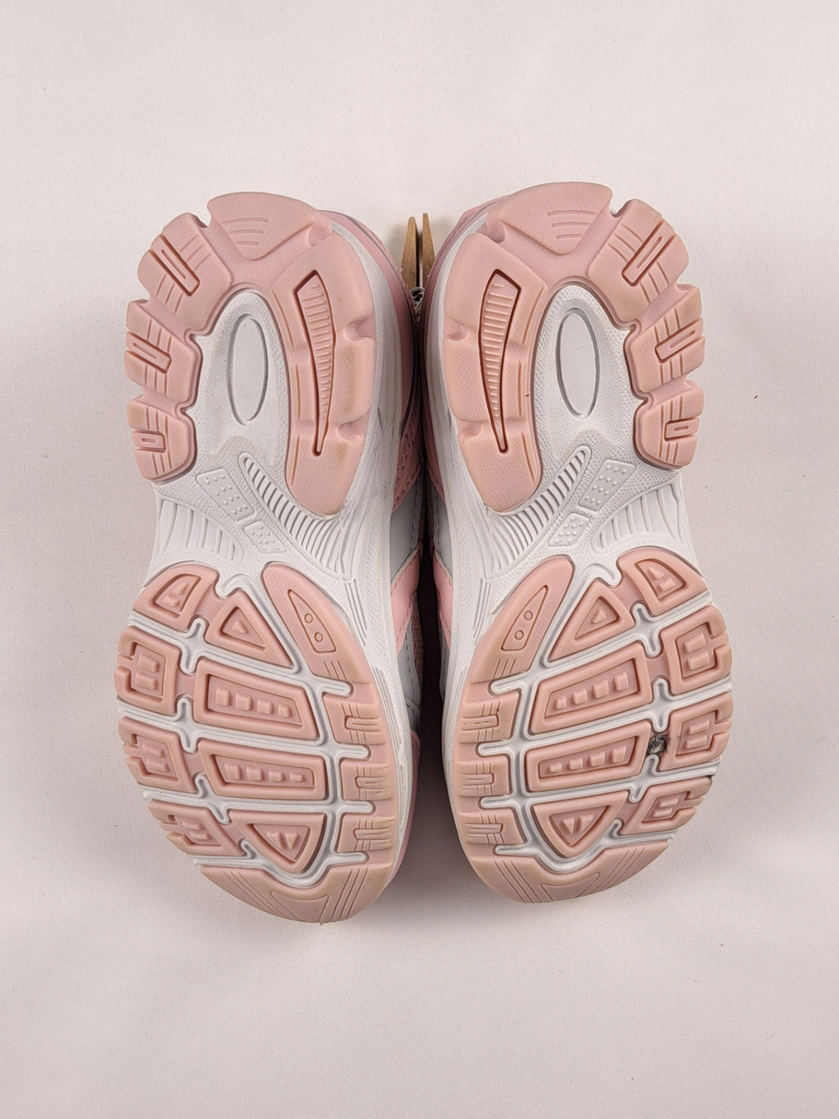 Revolution Sneakers 30