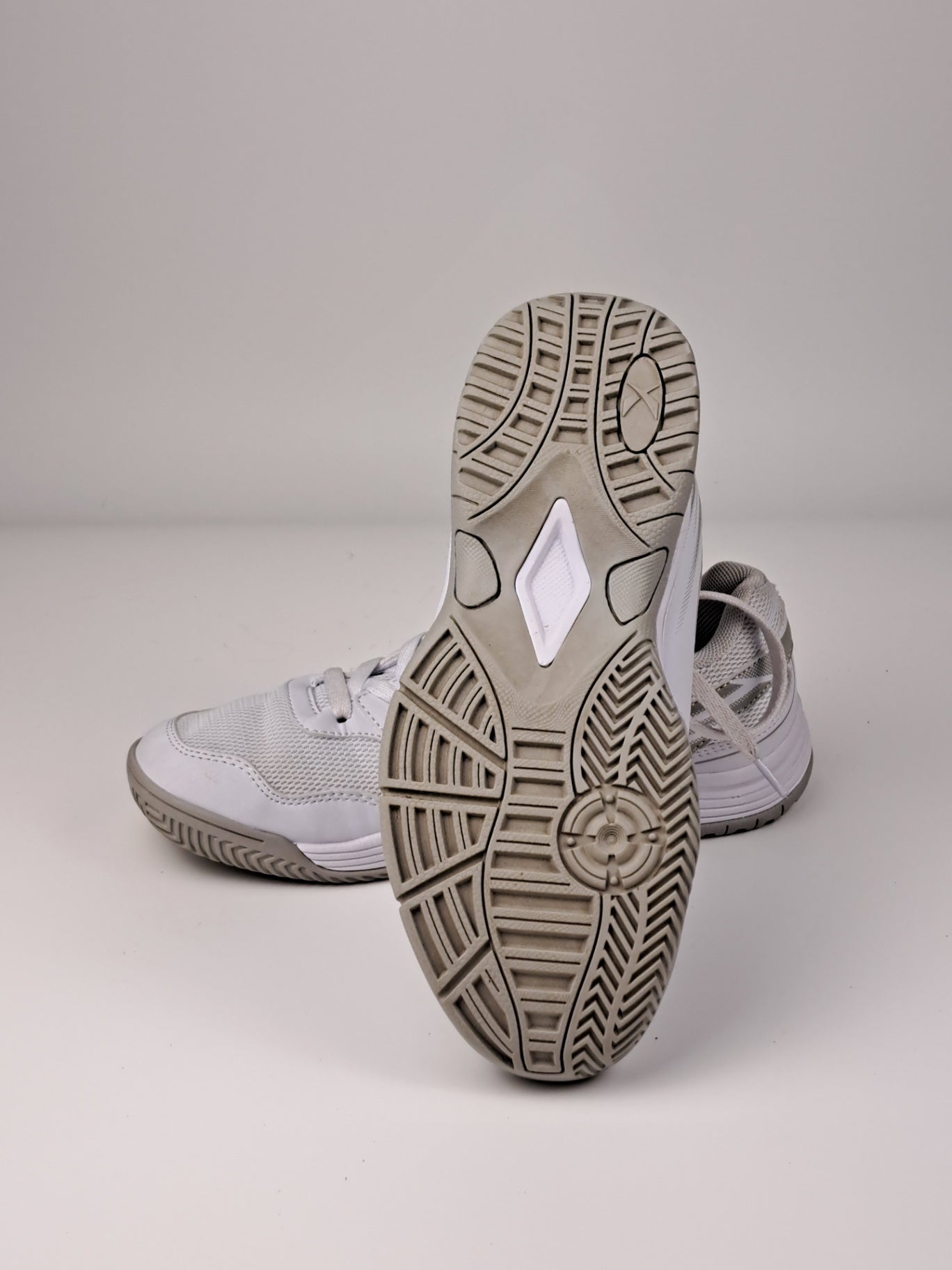 SOC Sneakers 37