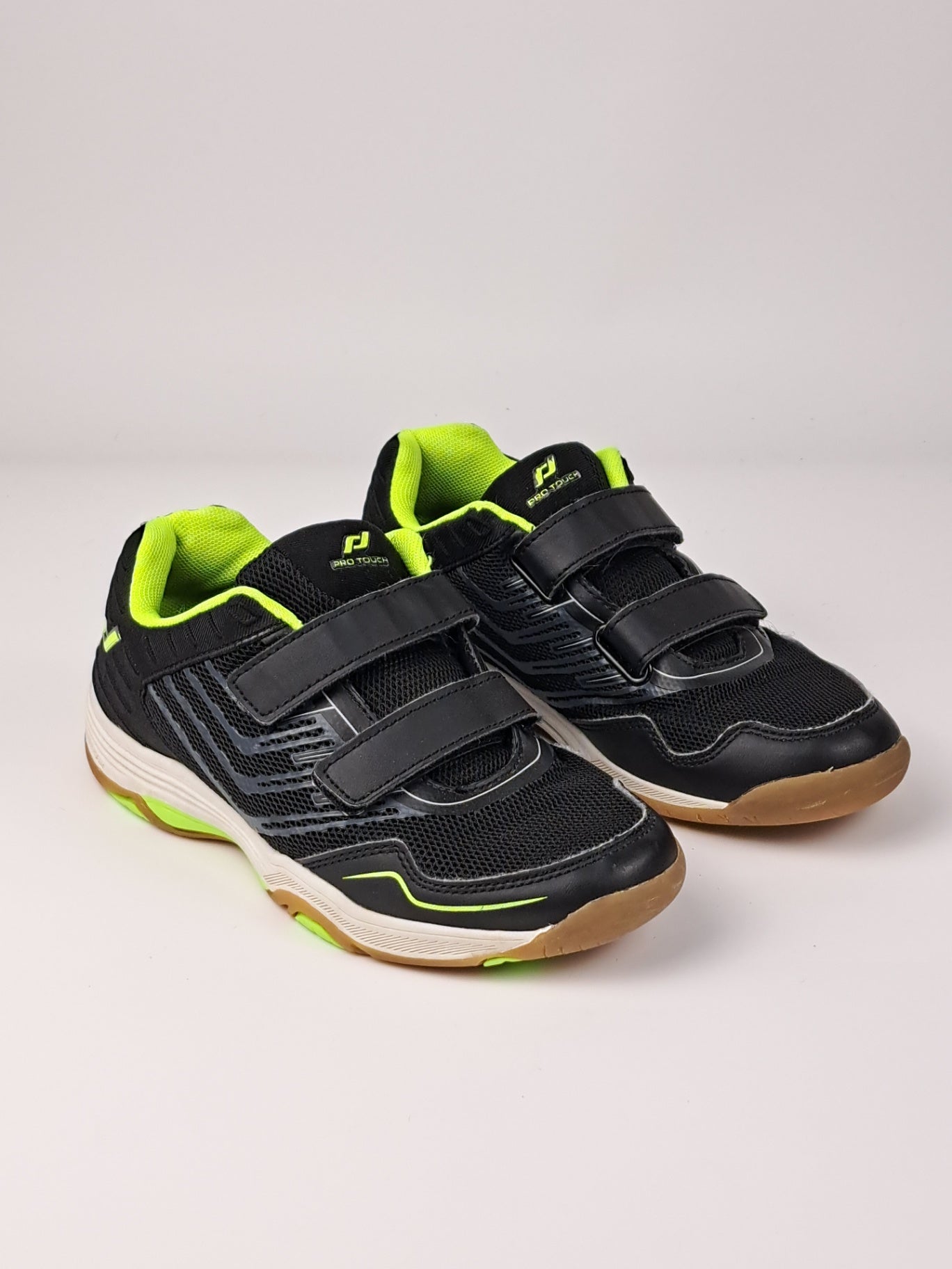 Pro Touch Sneakers 33