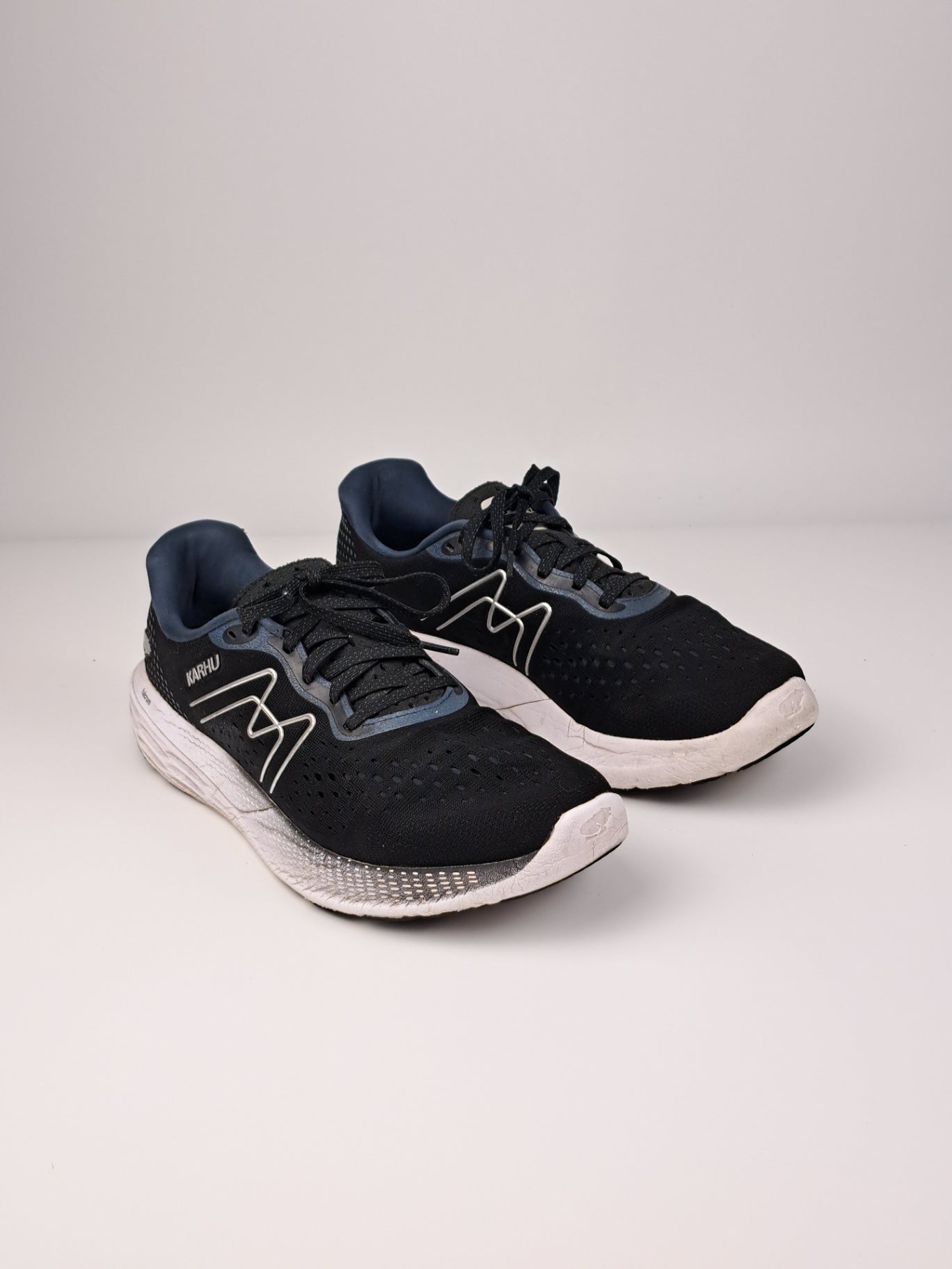 Karhu Sneakers 44