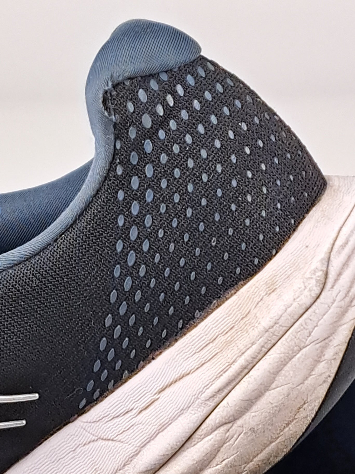 Karhu Sneakers 44