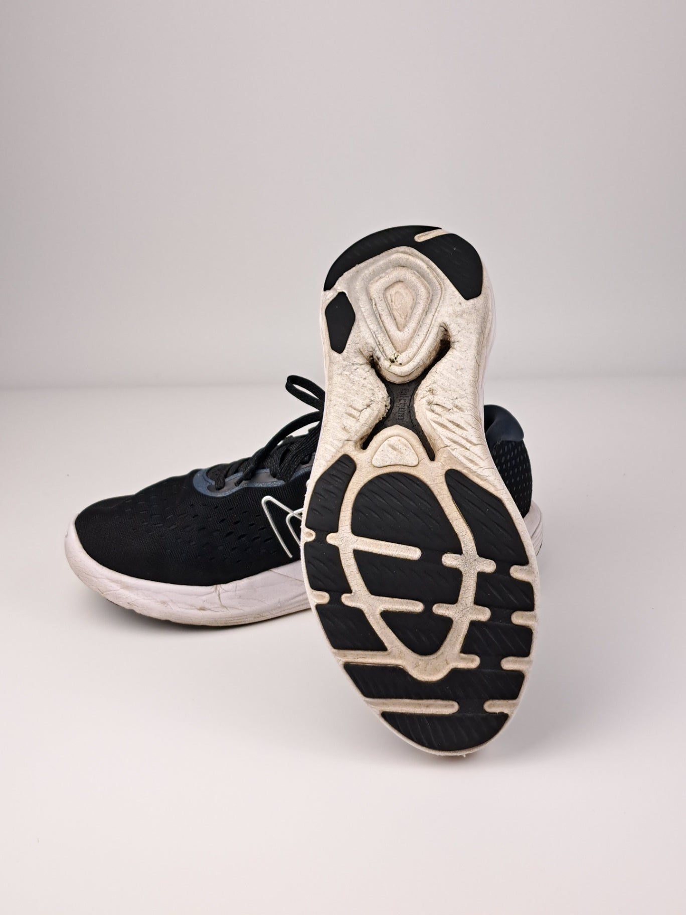 Karhu Sneakers 44