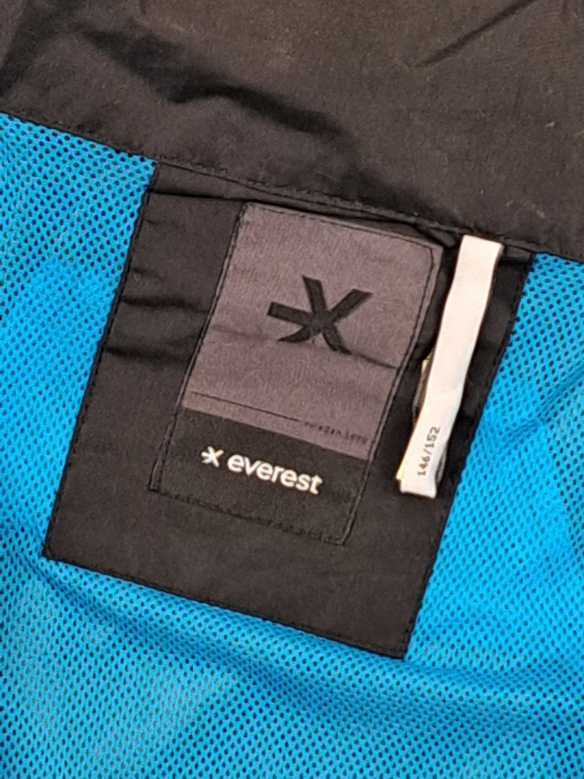 Everest Skaljacka 146/152