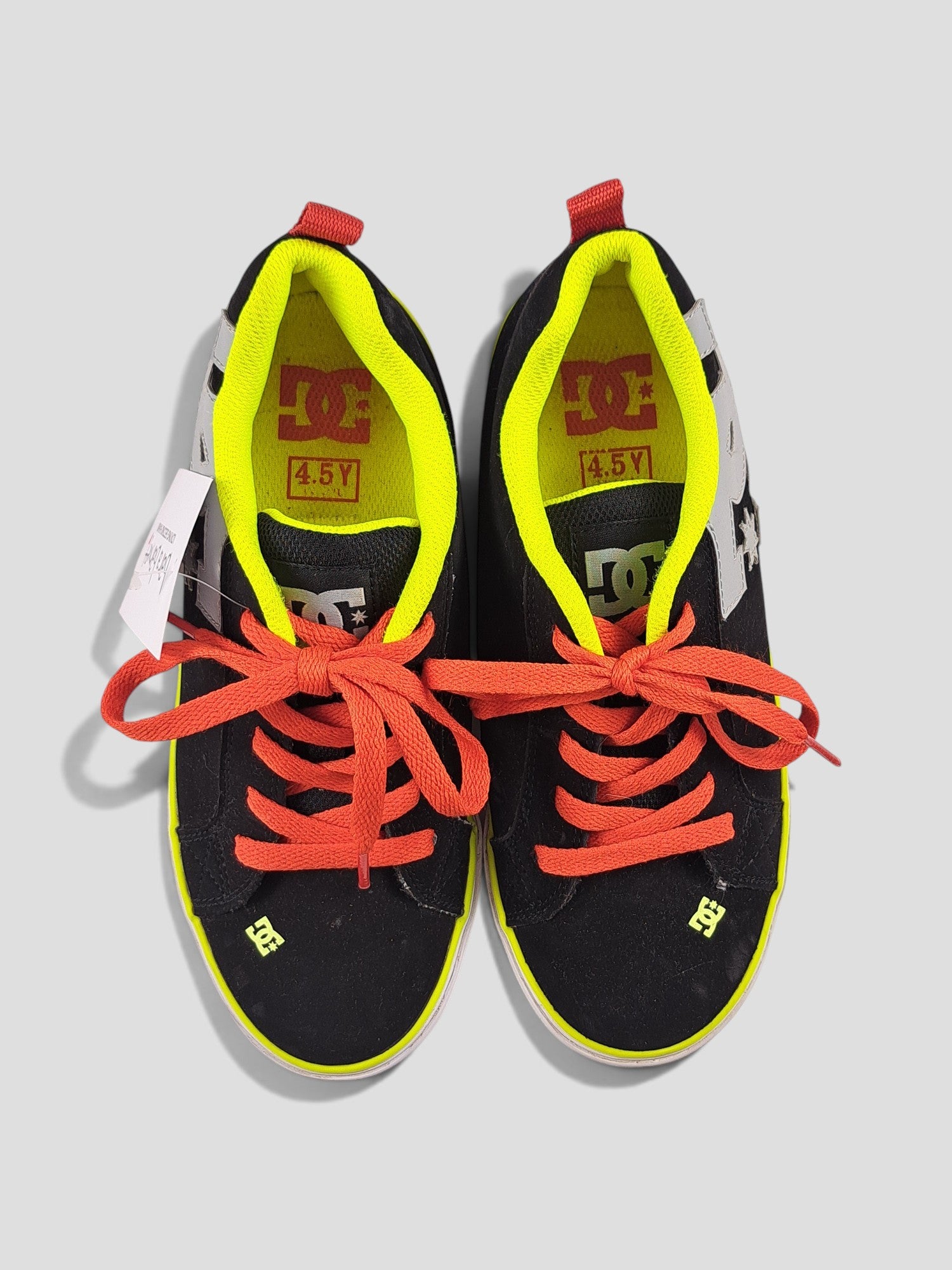 BaraBarnet DcshoecoUSA sneakers in black with neon yellow lining and bright orange laces, size 35.5